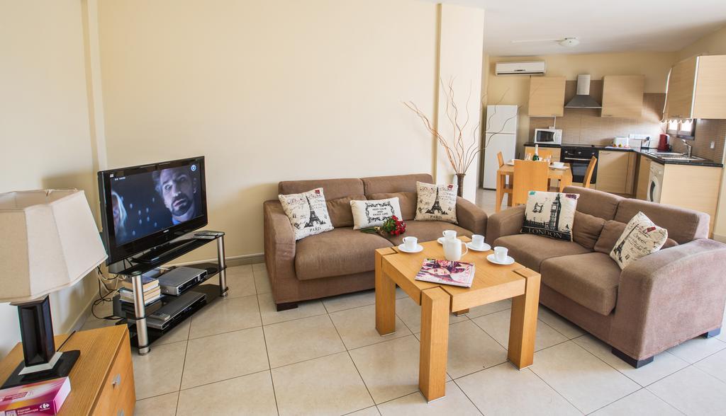 Napiana Apartments Agia Napa Zimmer foto
